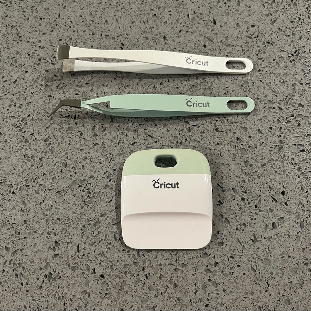 3 Piece Cricut Craft Tool Set in White and Green